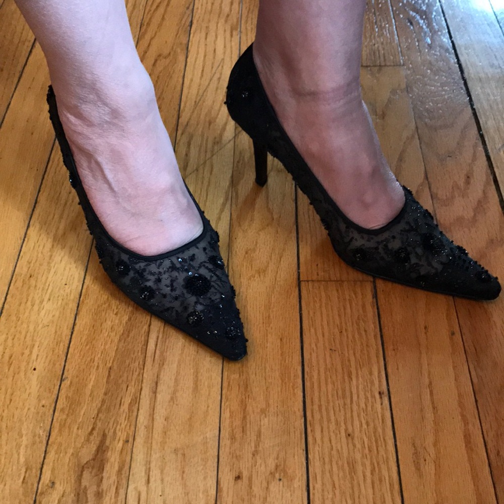 Black high heeled Lord & Taylor dress shoes w box